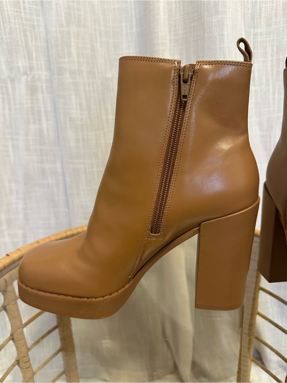 Gianni Bini Ah-Mazed Caramel Brown Block Heel Platform Chelsea Boots. - Picture 8 of 11